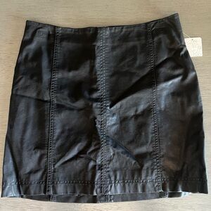 Free People Black Faux Leather Skirt size 8 (NWT)